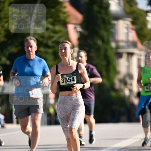 01.09.2024 - BARMER Alsterlauf Dr. Thomas Lammeyer http://msf.ph/oto/6916660 01.09.2024 09:49:05 Laufen 219, 3554, 423 meine-sportfotos.de
