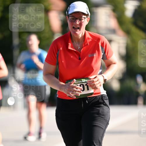 01.09.2024 - BARMER Alsterlauf Dr. Thomas Lammeyer http://msf.ph/oto/6917279 01.09.2024 09:49:41 Laufen 5, 91 meine-sportfotos.de