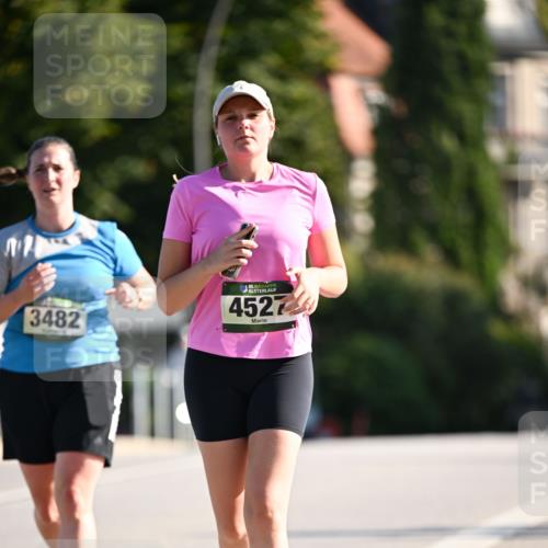 01.09.2024 - BARMER Alsterlauf Dr. Thomas Lammeyer http://msf.ph/oto/6917336 01.09.2024 09:49:43 Laufen 3482, 35, 4527 meine-sportfotos.de