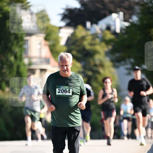 01.09.2024 - BARMER Alsterlauf Dr. Thomas Lammeyer http://msf.ph/oto/6917425 01.09.2024 09:49:50 Laufen 10, 2064 meine-sportfotos.de