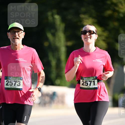 01.09.2024 - BARMER Alsterlauf Dr. Thomas Lammeyer http://msf.ph/oto/6917536 01.09.2024 09:50:02 Laufen 35, 2573, 5, 2571 meine-sportfotos.de