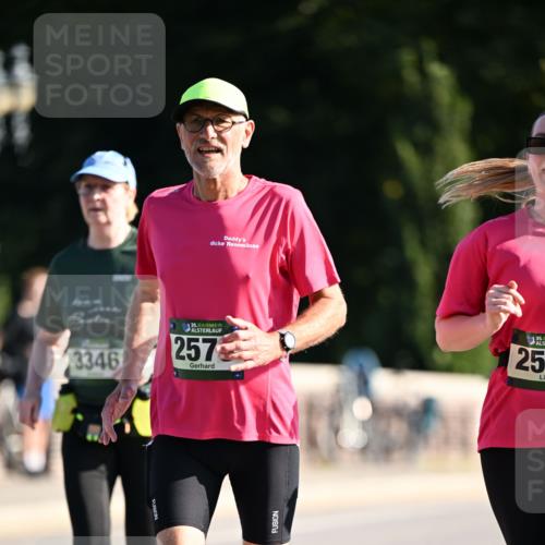 01.09.2024 - BARMER Alsterlauf Dr. Thomas Lammeyer http://msf.ph/oto/6917543 01.09.2024 09:50:03 Laufen 3346, 16135, 257, 35, 25 meine-sportfotos.de