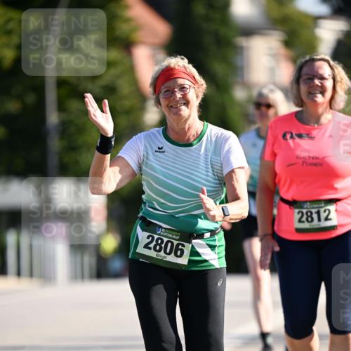 01.09.2024 - BARMER Alsterlauf Dr. Thomas Lammeyer http://msf.ph/oto/6917696 01.09.2024 09:50:09 Laufen 35, 2806, 2812 meine-sportfotos.de