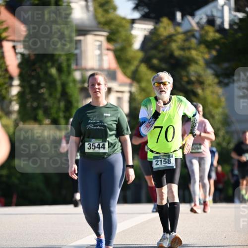 01.09.2024 - BARMER Alsterlauf Dr. Thomas Lammeyer http://msf.ph/oto/6917860 01.09.2024 09:50:14 Laufen 70, 3544, 2158 meine-sportfotos.de