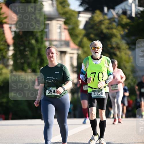 01.09.2024 - BARMER Alsterlauf Dr. Thomas Lammeyer http://msf.ph/oto/6917872 01.09.2024 09:50:14 Laufen 70, 354, 2158 meine-sportfotos.de