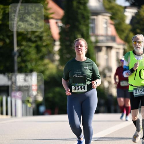01.09.2024 - BARMER Alsterlauf Dr. Thomas Lammeyer http://msf.ph/oto/6917882 01.09.2024 09:50:15 Laufen 35, 3544, 70, 2158 meine-sportfotos.de