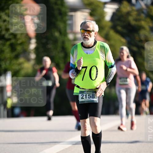 01.09.2024 - BARMER Alsterlauf Dr. Thomas Lammeyer http://msf.ph/oto/6917962 01.09.2024 09:50:17 Laufen 70, 35, 2158 meine-sportfotos.de