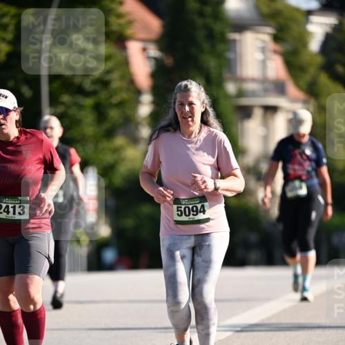 01.09.2024 - BARMER Alsterlauf Dr. Thomas Lammeyer http://msf.ph/oto/6918001 01.09.2024 09:50:22 Laufen 2413, 5094 meine-sportfotos.de