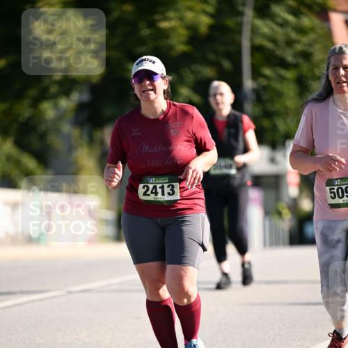 01.09.2024 - BARMER Alsterlauf Dr. Thomas Lammeyer http://msf.ph/oto/6918021 01.09.2024 09:50:22 Laufen 30, 35, 2413, 509 meine-sportfotos.de