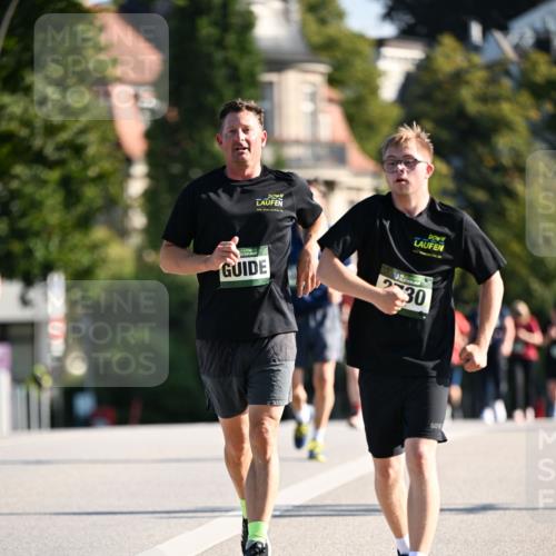 01.09.2024 - BARMER Alsterlauf Dr. Thomas Lammeyer http://msf.ph/oto/6918220 01.09.2024 09:50:30 Laufen 12, 30 meine-sportfotos.de