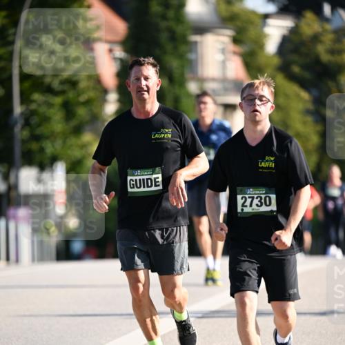 01.09.2024 - BARMER Alsterlauf Dr. Thomas Lammeyer http://msf.ph/oto/6918233 01.09.2024 09:50:30 Laufen 2730 meine-sportfotos.de