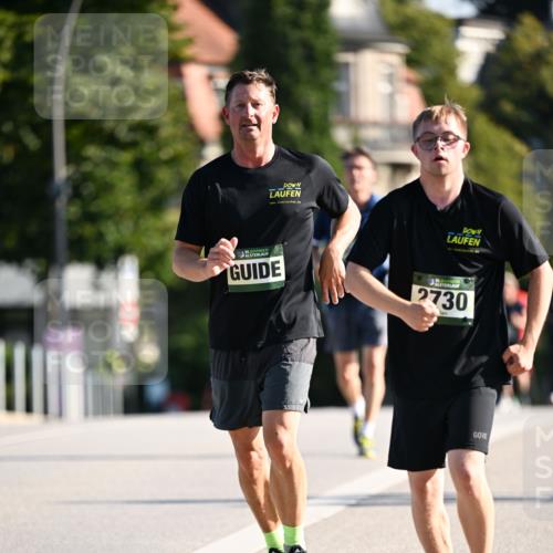 01.09.2024 - BARMER Alsterlauf Dr. Thomas Lammeyer http://msf.ph/oto/6918240 01.09.2024 09:50:31 Laufen 35, 2730 meine-sportfotos.de