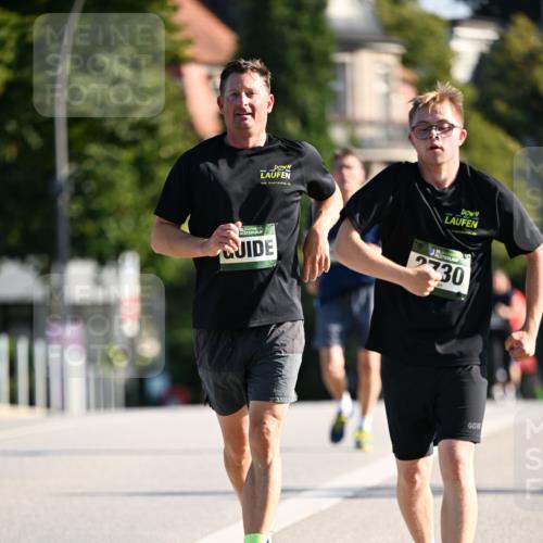 01.09.2024 - BARMER Alsterlauf Dr. Thomas Lammeyer http://msf.ph/oto/6918248 01.09.2024 09:50:31 Laufen 35, 2730 meine-sportfotos.de