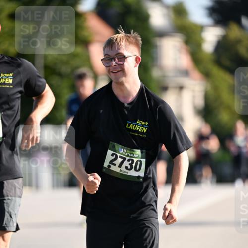 01.09.2024 - BARMER Alsterlauf Dr. Thomas Lammeyer http://msf.ph/oto/6918350 01.09.2024 09:50:33 Laufen 35, 2730 meine-sportfotos.de
