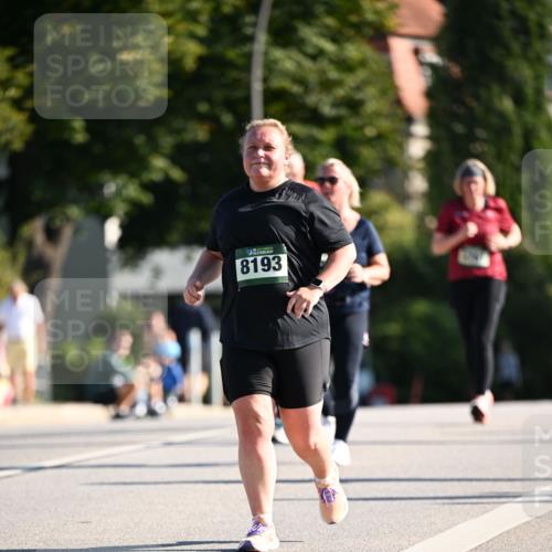 01.09.2024 - BARMER Alsterlauf Dr. Thomas Lammeyer http://msf.ph/oto/6918468 01.09.2024 09:50:44 Laufen 8193 meine-sportfotos.de
