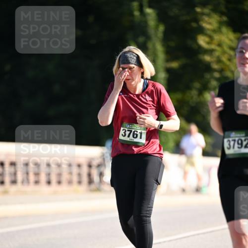 01.09.2024 - BARMER Alsterlauf Dr. Thomas Lammeyer http://msf.ph/oto/6918719 01.09.2024 09:50:52 Laufen 35, 3761, 3792 meine-sportfotos.de