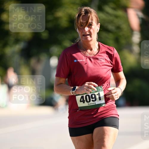 01.09.2024 - BARMER Alsterlauf Dr. Thomas Lammeyer http://msf.ph/oto/6918777 01.09.2024 09:50:54 Laufen 4091 meine-sportfotos.de