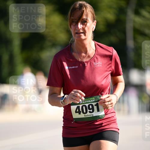 01.09.2024 - BARMER Alsterlauf Dr. Thomas Lammeyer http://msf.ph/oto/6918804 01.09.2024 09:50:54 Laufen 33, 4091 meine-sportfotos.de