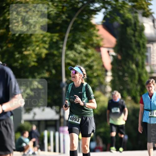01.09.2024 - BARMER Alsterlauf Dr. Thomas Lammeyer http://msf.ph/oto/6918878 01.09.2024 09:51:02 Laufen 4893, 211 meine-sportfotos.de