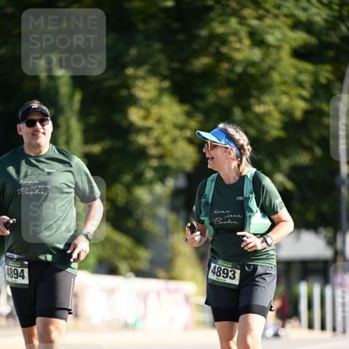 01.09.2024 - BARMER Alsterlauf Dr. Thomas Lammeyer http://msf.ph/oto/6918972 01.09.2024 09:51:04 Laufen 4894, 4893 meine-sportfotos.de
