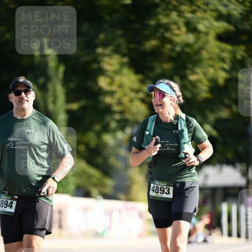 01.09.2024 - BARMER Alsterlauf Dr. Thomas Lammeyer http://msf.ph/oto/6918977 01.09.2024 09:51:04 Laufen 4894, 13, 4893 meine-sportfotos.de