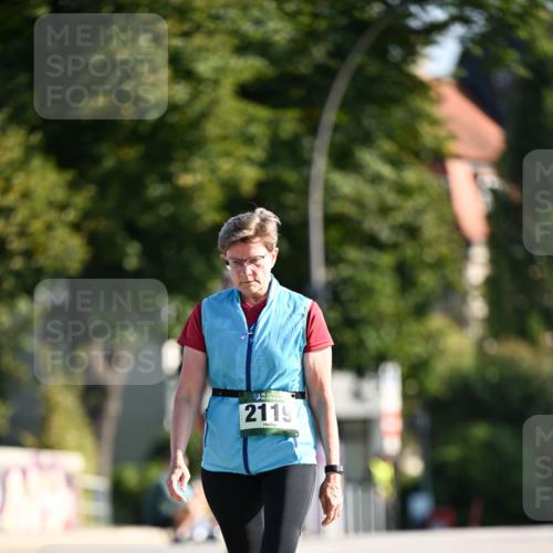 01.09.2024 - BARMER Alsterlauf Dr. Thomas Lammeyer http://msf.ph/oto/6919007 01.09.2024 09:51:08 Laufen 2119 meine-sportfotos.de