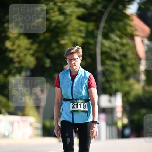 01.09.2024 - BARMER Alsterlauf Dr. Thomas Lammeyer http://msf.ph/oto/6919027 01.09.2024 09:51:08 Laufen 35, 2119 meine-sportfotos.de