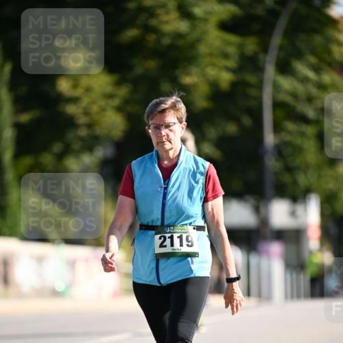 01.09.2024 - BARMER Alsterlauf Dr. Thomas Lammeyer http://msf.ph/oto/6919062 01.09.2024 09:51:09 Laufen 35, 2119 meine-sportfotos.de
