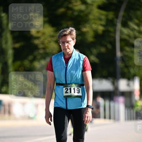 01.09.2024 - BARMER Alsterlauf Dr. Thomas Lammeyer http://msf.ph/oto/6919067 01.09.2024 09:51:09 Laufen 35, 2119 meine-sportfotos.de