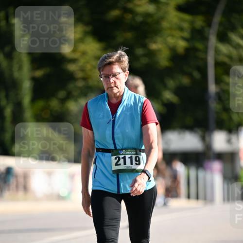 01.09.2024 - BARMER Alsterlauf Dr. Thomas Lammeyer http://msf.ph/oto/6919076 01.09.2024 09:51:09 Laufen 35, 2119 meine-sportfotos.de