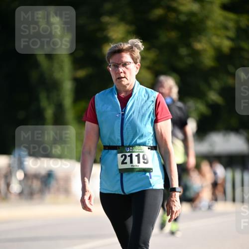 01.09.2024 - BARMER Alsterlauf Dr. Thomas Lammeyer http://msf.ph/oto/6919106 01.09.2024 09:51:09 Laufen 35, 2119 meine-sportfotos.de