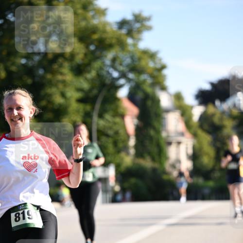 01.09.2024 - BARMER Alsterlauf Dr. Thomas Lammeyer http://msf.ph/oto/6919332 01.09.2024 09:51:18 Laufen 819 meine-sportfotos.de