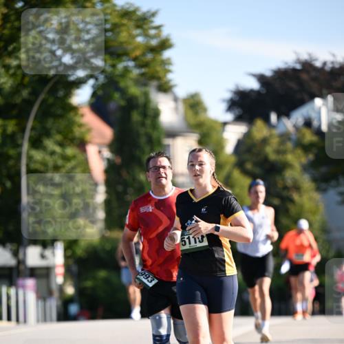 01.09.2024 - BARMER Alsterlauf Dr. Thomas Lammeyer http://msf.ph/oto/6919420 01.09.2024 09:51:22 Laufen 993, 5113 meine-sportfotos.de
