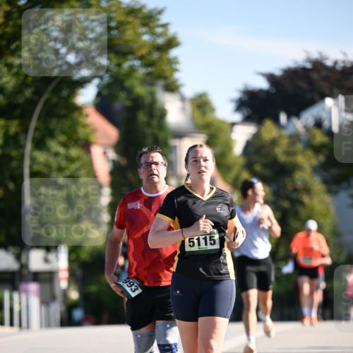 01.09.2024 - BARMER Alsterlauf Dr. Thomas Lammeyer http://msf.ph/oto/6919439 01.09.2024 09:51:23 Laufen 993, 5115 meine-sportfotos.de