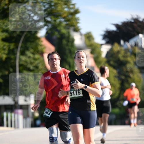 01.09.2024 - BARMER Alsterlauf Dr. Thomas Lammeyer http://msf.ph/oto/6919457 01.09.2024 09:51:23 Laufen 993, 5115 meine-sportfotos.de