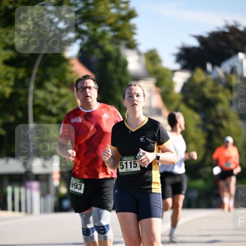 01.09.2024 - BARMER Alsterlauf Dr. Thomas Lammeyer http://msf.ph/oto/6919459 01.09.2024 09:51:23 Laufen 993, 5115 meine-sportfotos.de