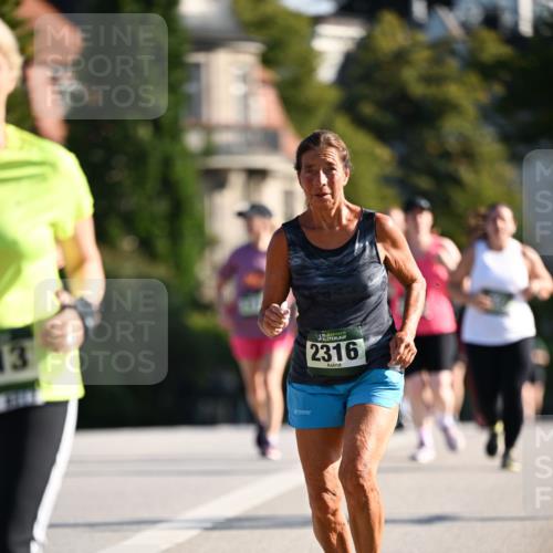 01.09.2024 - BARMER Alsterlauf Dr. Thomas Lammeyer http://msf.ph/oto/6919789 01.09.2024 09:51:38 Laufen 13, 35, 2316 meine-sportfotos.de