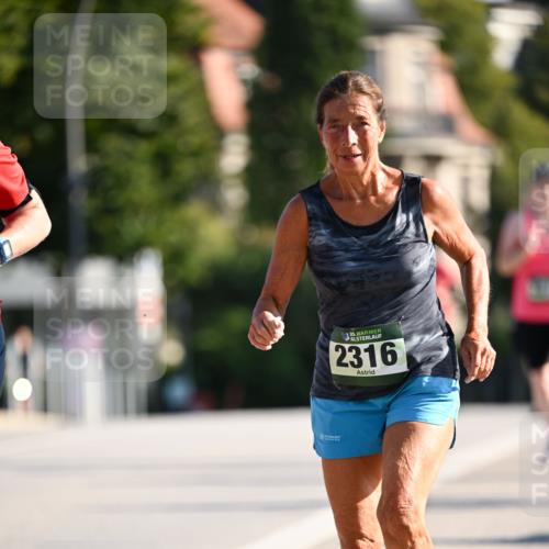 01.09.2024 - BARMER Alsterlauf Dr. Thomas Lammeyer http://msf.ph/oto/6919853 01.09.2024 09:51:39 Laufen 135, 2316 meine-sportfotos.de
