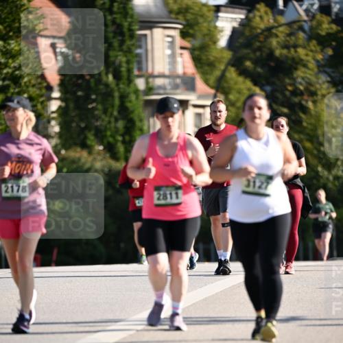 01.09.2024 - BARMER Alsterlauf Dr. Thomas Lammeyer http://msf.ph/oto/6919879 01.09.2024 09:51:42 Laufen 2178, 2811, 3127 meine-sportfotos.de
