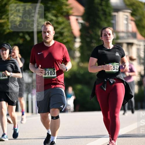01.09.2024 - BARMER Alsterlauf Dr. Thomas Lammeyer http://msf.ph/oto/6920077 01.09.2024 09:51:49 Laufen 186, 5103, 52 meine-sportfotos.de