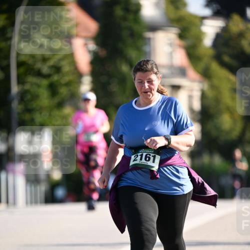 01.09.2024 - BARMER Alsterlauf Dr. Thomas Lammeyer http://msf.ph/oto/6920450 01.09.2024 09:52:09 Laufen 2161 meine-sportfotos.de