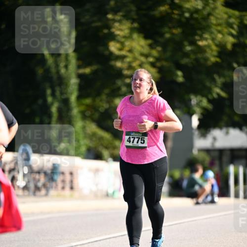 01.09.2024 - BARMER Alsterlauf Dr. Thomas Lammeyer http://msf.ph/oto/6920612 01.09.2024 09:52:17 Laufen 4775 meine-sportfotos.de