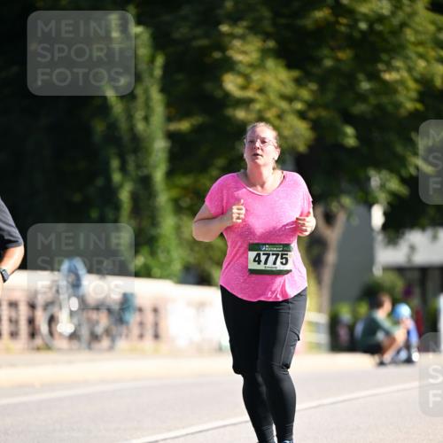 01.09.2024 - BARMER Alsterlauf Dr. Thomas Lammeyer http://msf.ph/oto/6920622 01.09.2024 09:52:18 Laufen 4775 meine-sportfotos.de