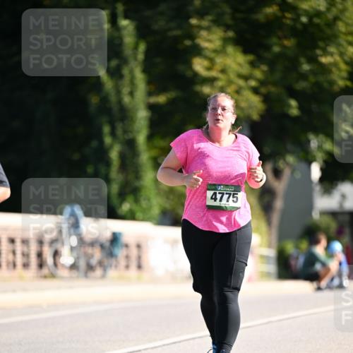 01.09.2024 - BARMER Alsterlauf Dr. Thomas Lammeyer http://msf.ph/oto/6920629 01.09.2024 09:52:18 Laufen 4775 meine-sportfotos.de