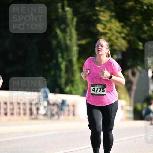 01.09.2024 - BARMER Alsterlauf Dr. Thomas Lammeyer http://msf.ph/oto/6920643 01.09.2024 09:52:18 Laufen 4775 meine-sportfotos.de