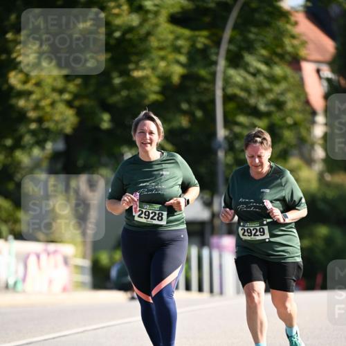 01.09.2024 - BARMER Alsterlauf Dr. Thomas Lammeyer http://msf.ph/oto/6920709 01.09.2024 09:52:32 Laufen 2928, 2929 meine-sportfotos.de