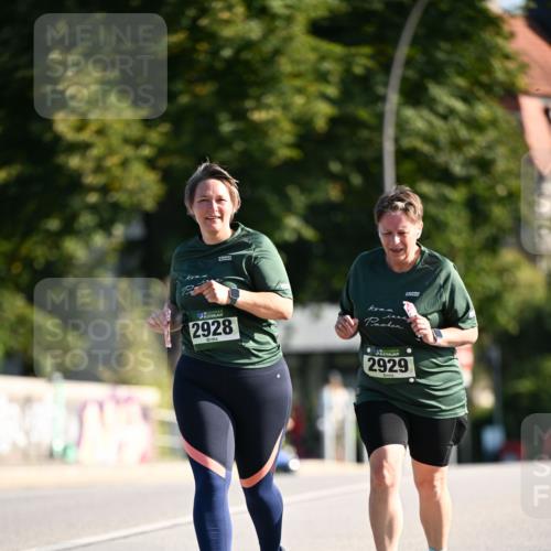 01.09.2024 - BARMER Alsterlauf Dr. Thomas Lammeyer http://msf.ph/oto/6920728 01.09.2024 09:52:32 Laufen 2928, 2929 meine-sportfotos.de