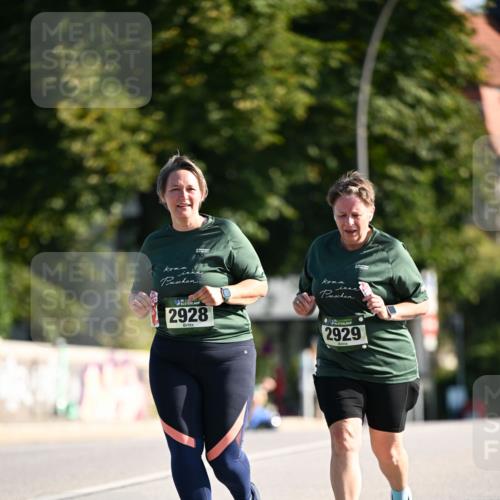 01.09.2024 - BARMER Alsterlauf Dr. Thomas Lammeyer http://msf.ph/oto/6920732 01.09.2024 09:52:32 Laufen 2928, 2929 meine-sportfotos.de