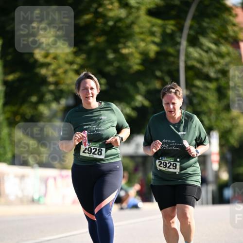 01.09.2024 - BARMER Alsterlauf Dr. Thomas Lammeyer http://msf.ph/oto/6920737 01.09.2024 09:52:32 Laufen 5, 2928, 2929 meine-sportfotos.de