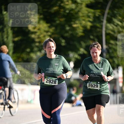 01.09.2024 - BARMER Alsterlauf Dr. Thomas Lammeyer http://msf.ph/oto/6920744 01.09.2024 09:52:33 Laufen 135, 2928, 2929 meine-sportfotos.de